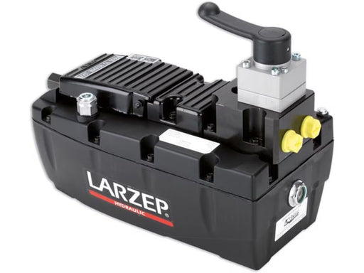 Larzep Z22107, Air Hydraulic Pump, 4/3 Valve, 2.1 liters Usable Oil, For use with Double Acting Cylinders